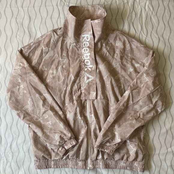 Reebok Women’s Windbreaker Jacket Outerwear Sz M - Picture 1 of 10